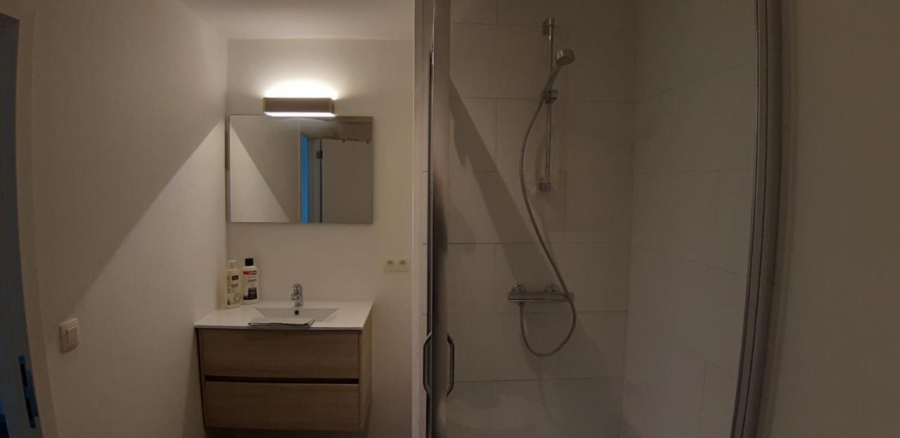 Appartement Duplex Pour 3-4 Personnes A Ciney Exterior photo